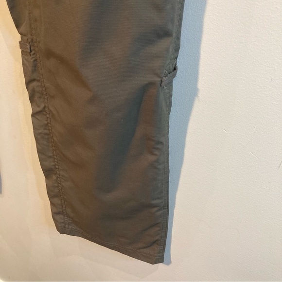 THE NORTH FACE Sz 12 Khaki Convertible  Hiking Pants with Many Pockets - Picture 4 of 16